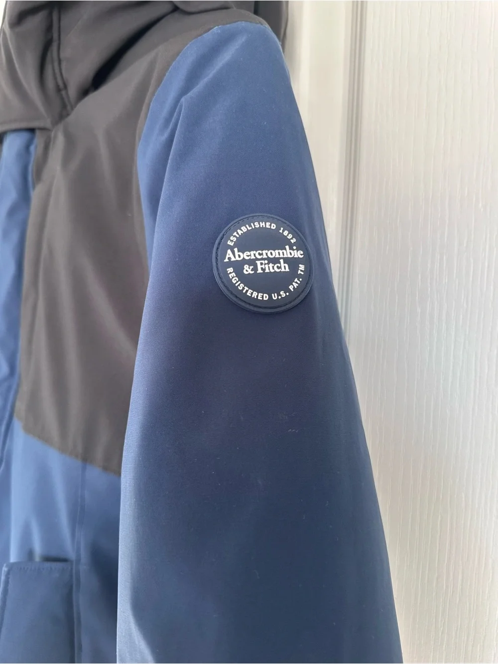 Abercrombie & Fitch Navy and Black Colorblock Kids Hooded Puffer Jacket